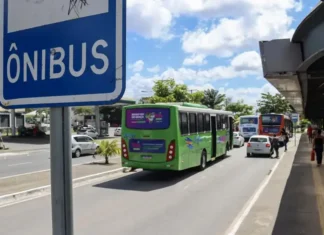ransporte Público em Camaçari Piora e Situação Fica Caótica