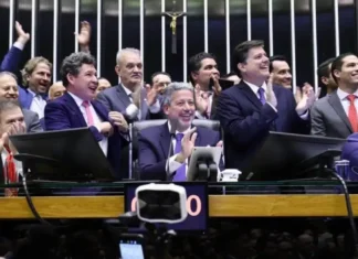 Câmara Aprova Nova Reforma Tributária no Brasil