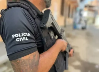A Polícia Militar resgatou as vítimas após uma operação intensa.