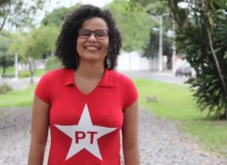 Jaqueline é militante histórica do PT e contribuiu diretamente no processo de renovação partidária