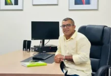 O novo secretário de Educação de Camaçari, Márcio Neves, começa a gestão com um reajuste salarial para professores.