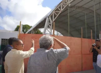 Prefeito Luiz Caetano visitou escolas em Camaçari para verificar obras e garantir o retorno seguro às aulas no dia 10 de fevereiro.