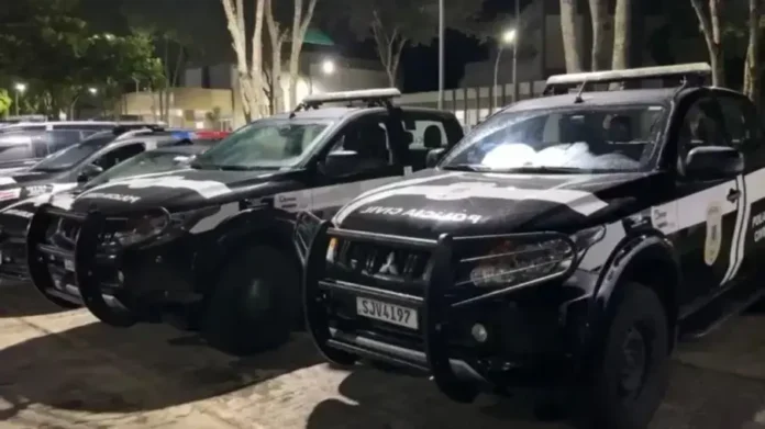 A Polícia Civil da Bahia deflagrou a Operação Petrus, uma das maiores ações contra o crime organizado no estado A Polícia Civil da Bahia deflagrou a Operação Petrus, uma das maiores ações contra o crime organizado no estado