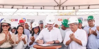 O ministro das Cidades, Jader Filho, visitou as obras dos residenciais Verdes Horizontes I e II em Camaçari