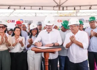 O ministro das Cidades, Jader Filho, visitou as obras dos residenciais Verdes Horizontes I e II em Camaçari