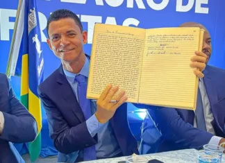 Vice-prefeito de Lauro de Freitas, Mateus Reis se lança pré-candidato para 2028