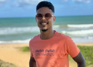 A polícia investiga o caso, enquanto a comunidade segue assustada com o aumento da violência na cidade.