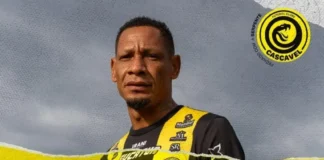 Aos 39 anos, ele segue brilhando nos gramados e levando o nome da sua terra para todo o Brasil.