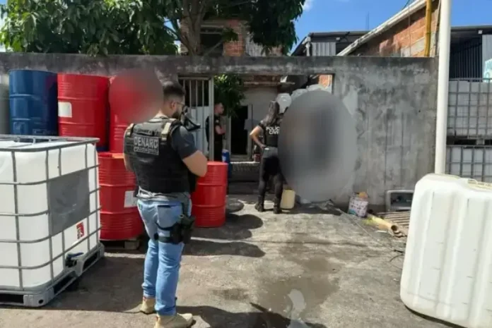 Três homens foram presos e o prejuízo já passa de R$ 200 mil. As investigações continuam.