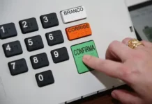 A PEC 12_2022 segue agora para votação em dois turnos no plenário do Senado.