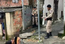 Polícia atua no resgate.