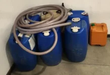 Quatro suspeitos foram pegos em flagrante e agora respondem por crime.
