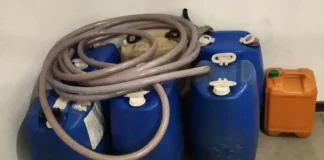 Quatro suspeitos foram pegos em flagrante e agora respondem por crime.