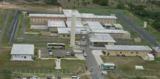 Segundo investigações, ele atuava como _pombo correio_ entre detentos