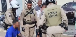 Com ele, estavam dois celulares e um relógio roubados.