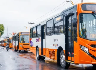 Saídas ocorrem de 4h40 até 23h nos terminais TIR e TISO.