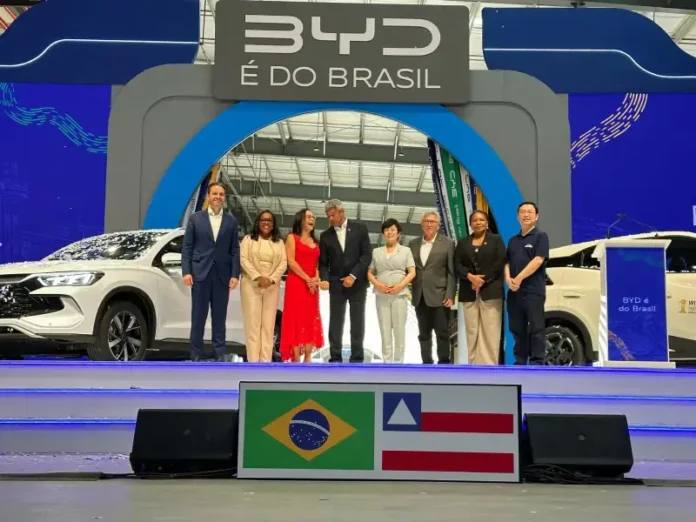 A cerimônia marca a entrada definitiva da marca no polo automotivo da Bahia