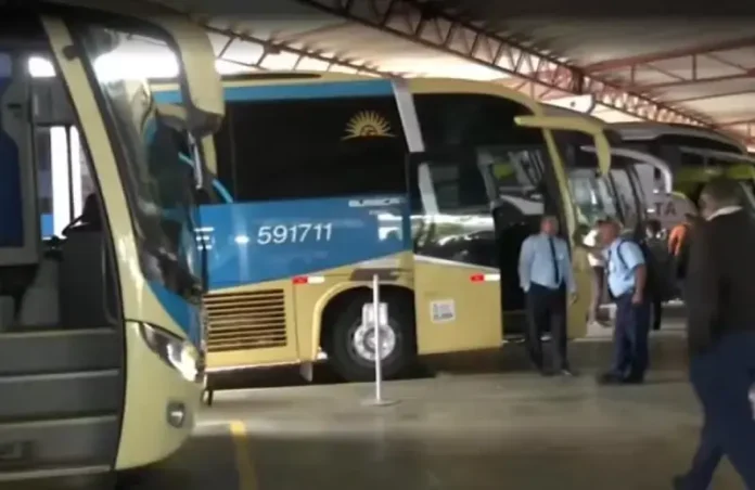 A medida atinge empresas que descumpriram normas contratuais e legais, incluindo a Viação Novo Horizonte. A medida atinge empresas que descumpriram normas contratuais e legais, incluindo a Viação Novo Horizonte.