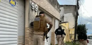 Ao todo, foram seis mandados de busca e apreensão expedidos pela Justiça.