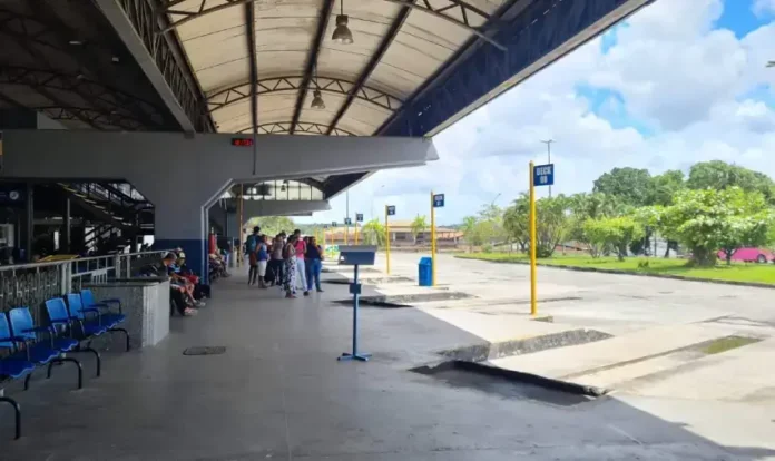 Após a detenção, ela foi conduzida para a 18ª Delegacia Territorial de Camaçari