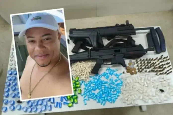 De acordo com informações levantadas, os suspeitos reagiram à abordagem policial e iniciaram uma intensa troca de tiros. De acordo com informações levantadas, os suspeitos reagiram à abordagem policial e iniciaram uma intensa troca de tiros.