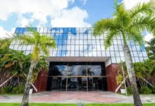 Matrículas presenciais começam dia 25, com opções para todas as idades.