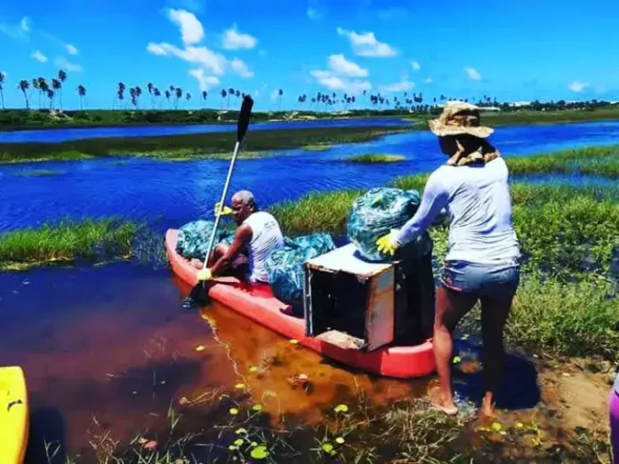 O movimento é uma oportunidade de união entre moradores, visitantes e voluntários para promover mais consciência ecológica