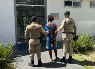 Suspeito foi detido, atendido em UPA e liberado na delegacia.
