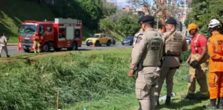 Um ficou quatro horas escondido em um córrego. Outro suspeito fugiu.