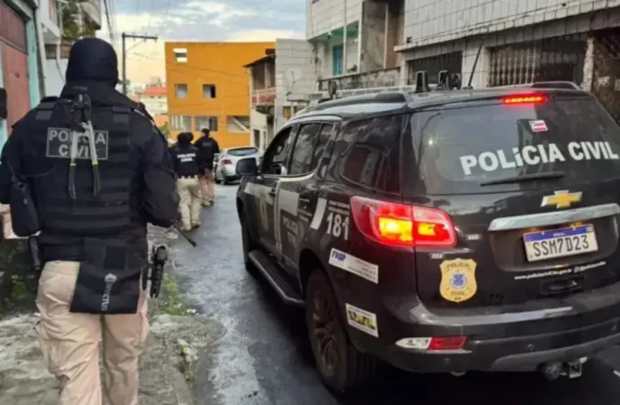 Mais de 260 policiais civis participaram da força-tarefa, que teve como foco desarticular grupos criminosos e ampliar a sensação de segurança da população Mais de 260 policiais civis participaram da força-tarefa, que teve como foco desarticular grupos criminosos e ampliar a sensação de segurança da população
