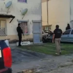 Um suspeito confessou o crime e entregou comparsas.